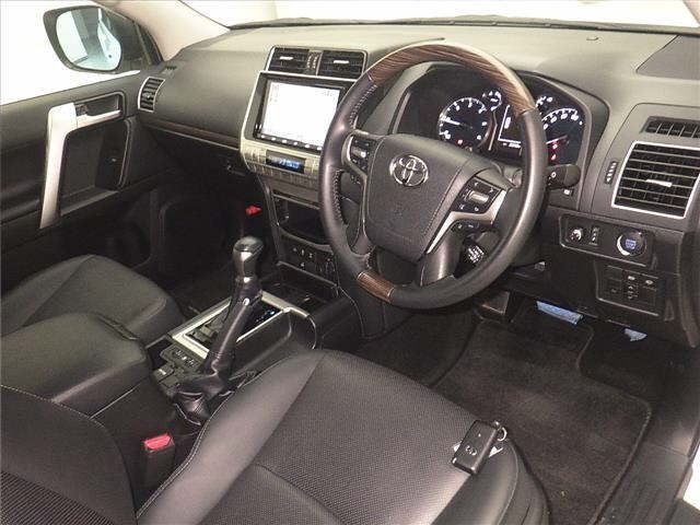 Toyota LAND CRUISER PRADO 2023 7844362-3