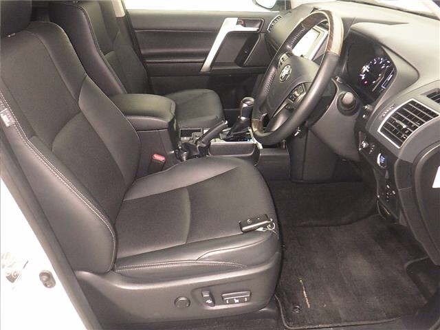 Toyota LAND CRUISER PRADO 2023 7844362-5