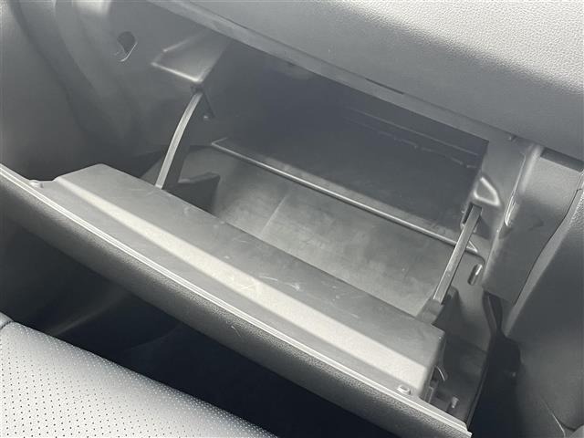 Nissan LEAF 2017 7841320-10