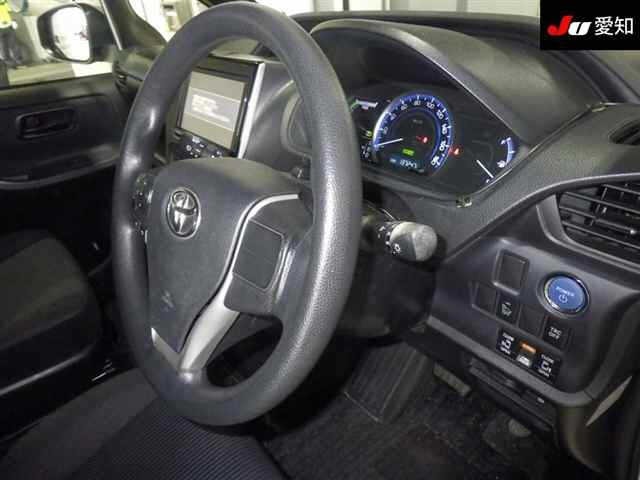 Toyota NOAH 2015 7831042-5