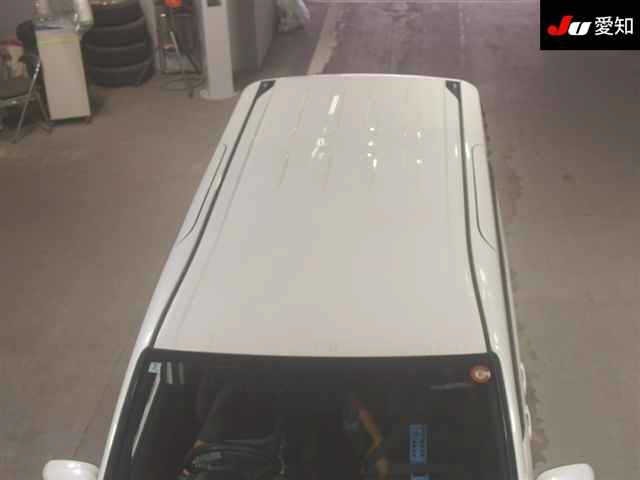 Toyota NOAH 2015 7831042-9