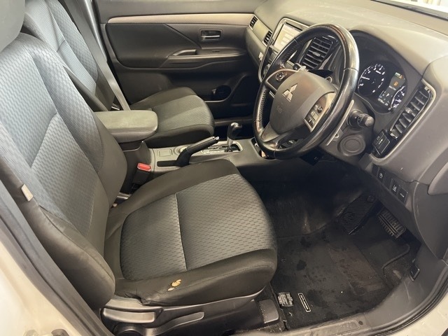 Mitsubishi OUTLANDER 2013 7843090-4