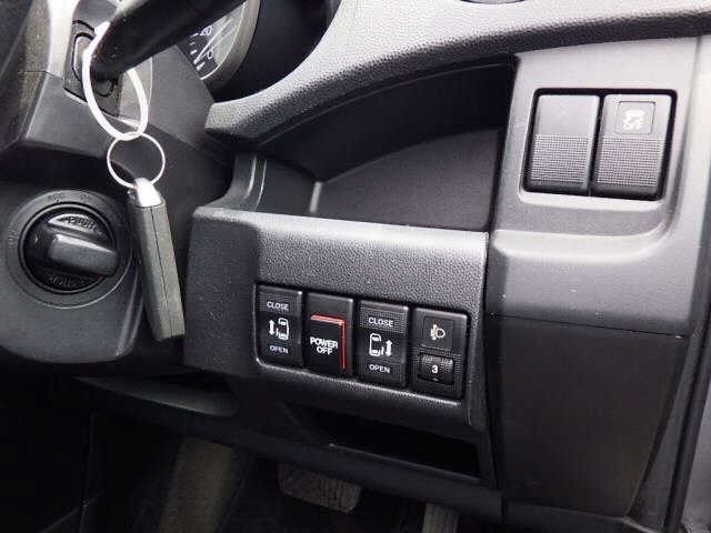 Mazda PREMACY 2018 7841565-6