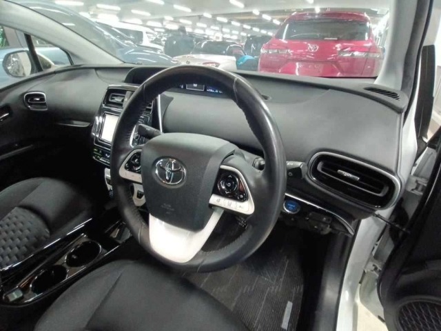 Toyota PRIUS PHV 2017 7838699-9