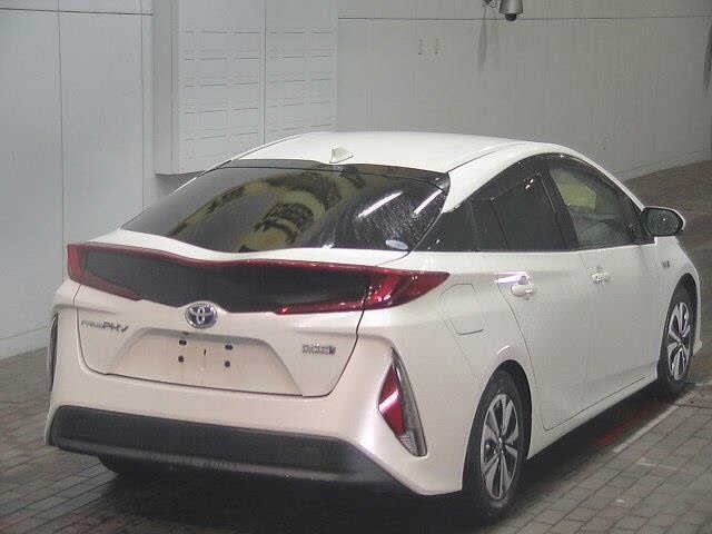 Toyota PRIUS PHV 2017 7838715-5