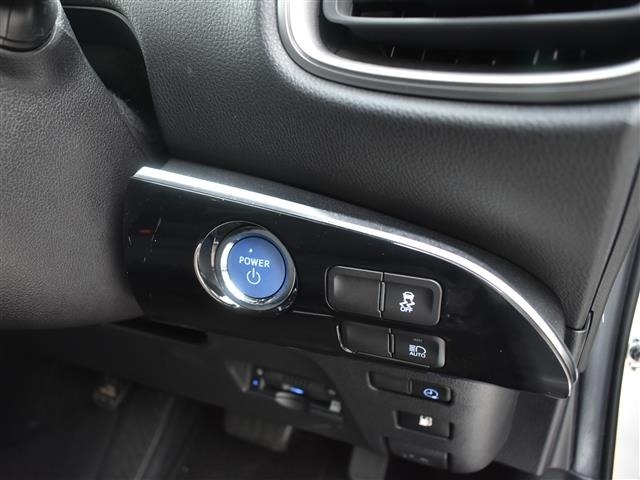 Toyota PRIUS PHV 2021 7838908-9