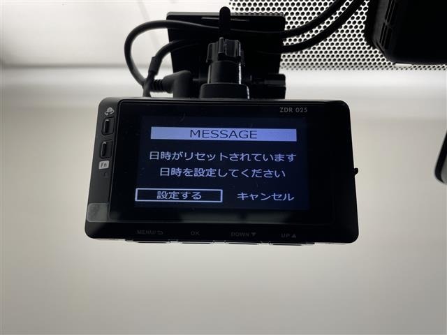 Toyota PRIUS PHV 2021 7838909-3