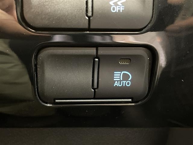 Toyota PRIUS PHV 2021 7838909-7