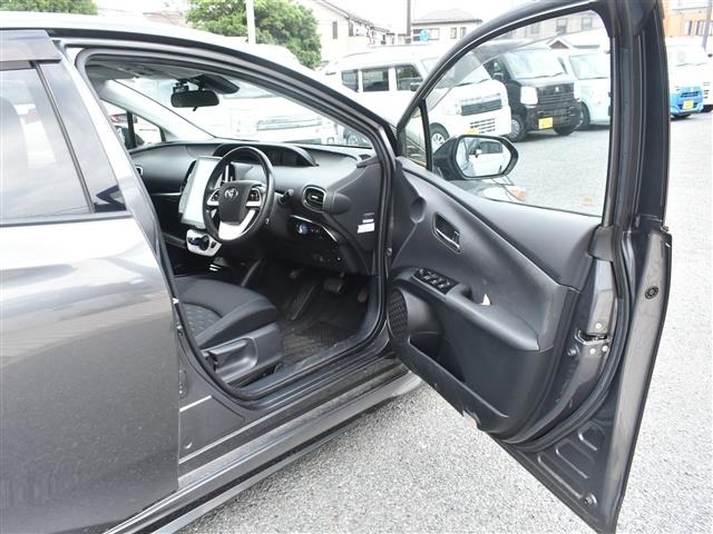 Toyota PRIUS PHV 2017 7838911-12