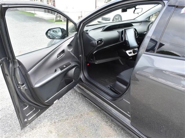 Toyota PRIUS PHV 2017 7838911-2