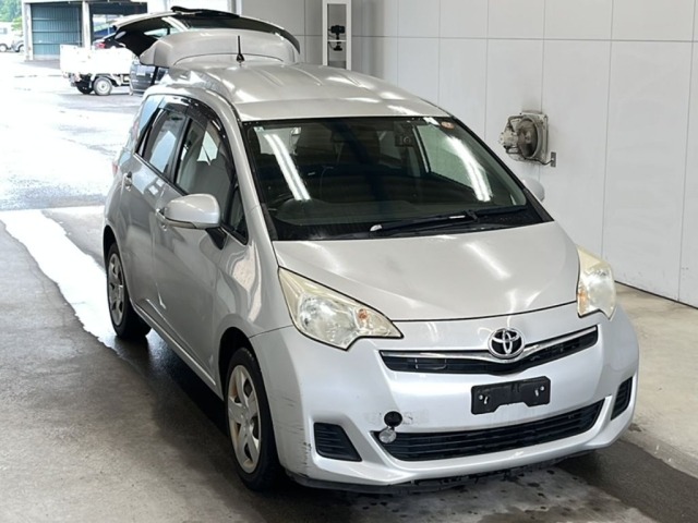 Toyota RACTIS 2014 7826627-4