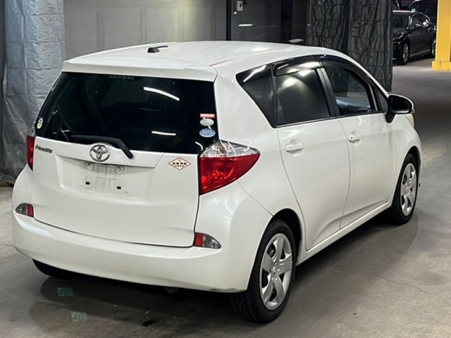 Toyota RACTIS 2011 7826633-5