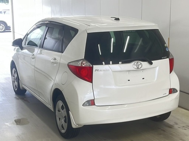 Toyota RACTIS 2011 7826651-1