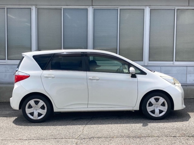 Toyota RACTIS 2013 7826652-3