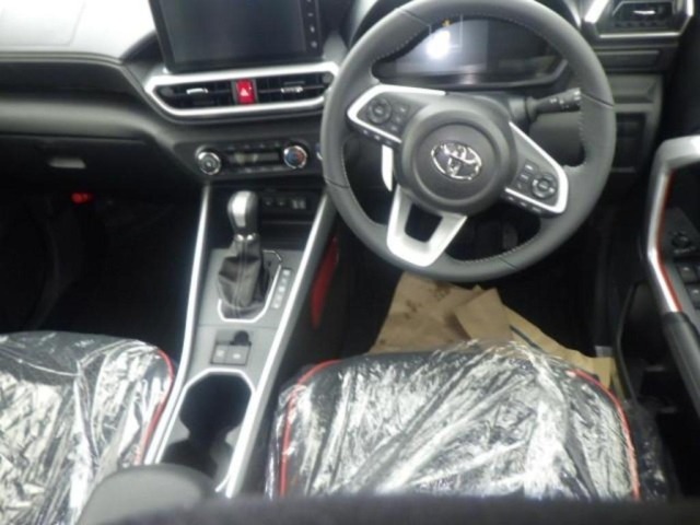 Toyota RAIZE 2026 7831873-3