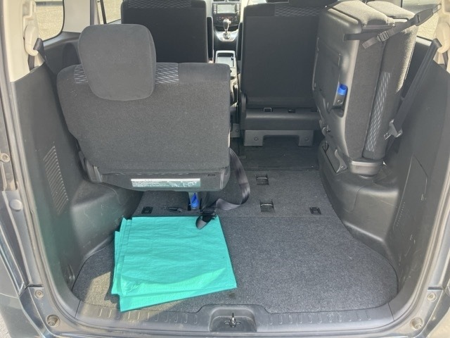 Nissan SERENA 2011 7840953-12