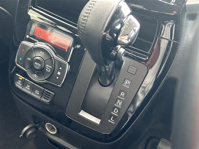 Suzuki SOLIO 2018 7844382-17