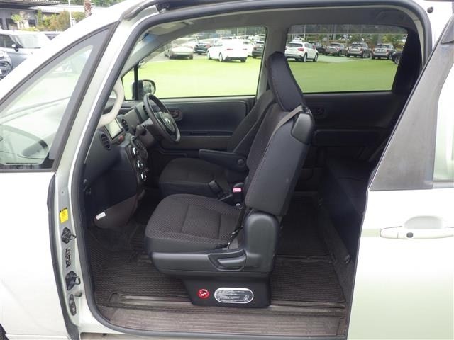 Toyota SPADE 2012 7839544-21