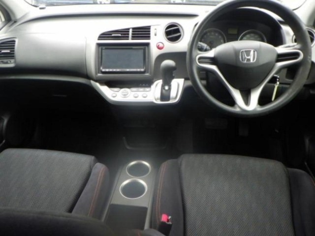 Honda STREAM 2010 7842228-3