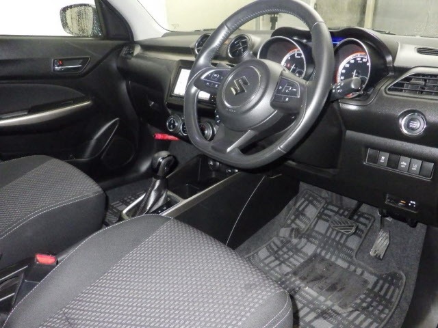 Suzuki SWIFT 2019 7838698-3