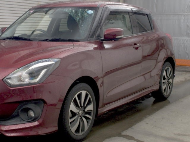 Suzuki SWIFT 2019 7838698-4