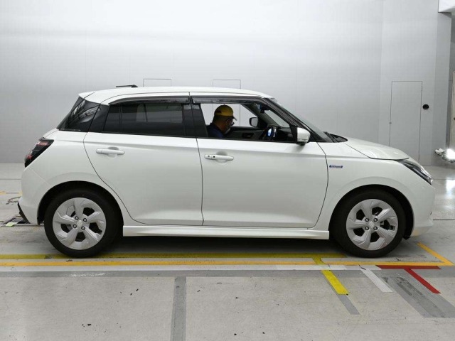 Suzuki SWIFT 2025 7838797-3