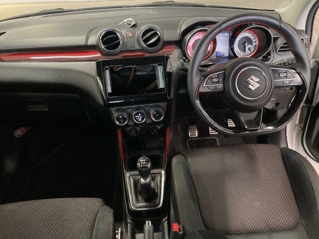 Suzuki SWIFT 2018 7838803-3