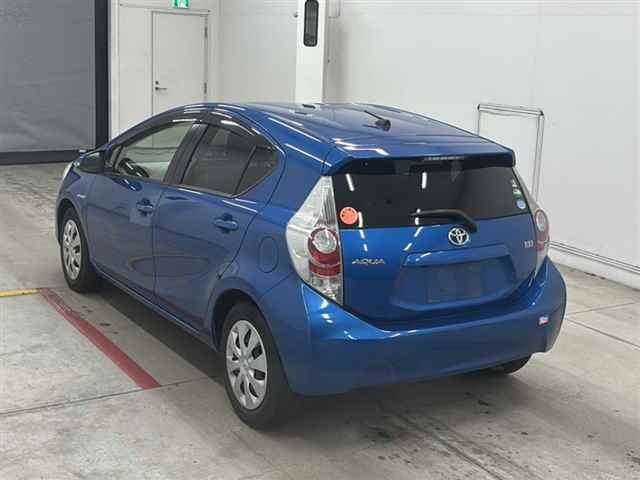 Toyota AQUA 2012 7850584-1