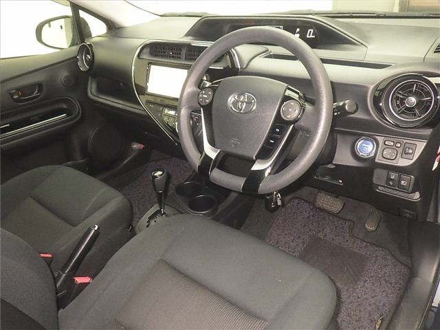 Toyota AQUA 2018 7850590-3