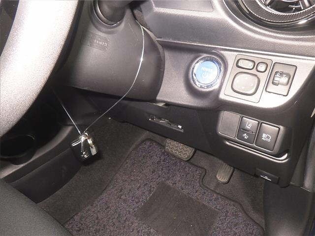 Toyota AQUA 2018 7850590-8