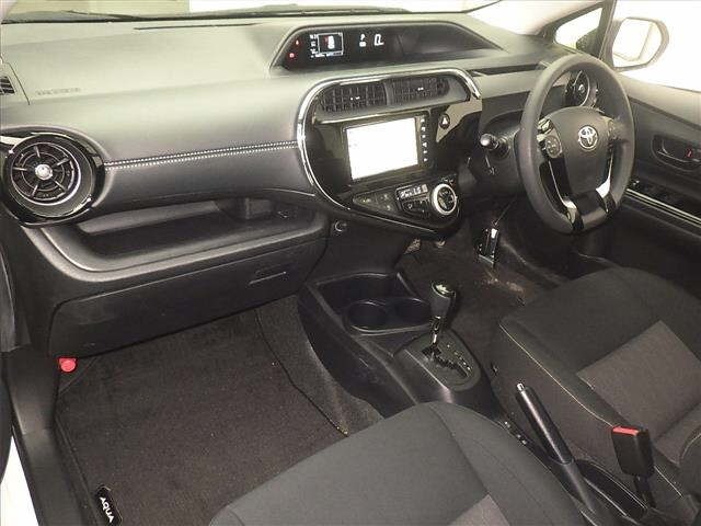 Toyota AQUA 2020 7850592-4