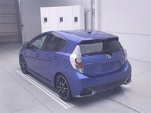 Toyota AQUA 2014 7850594-1