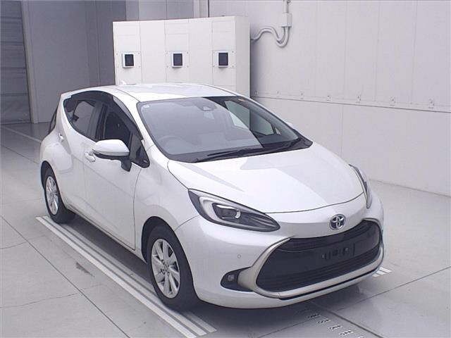 Toyota AQUA 2024 7850595-0