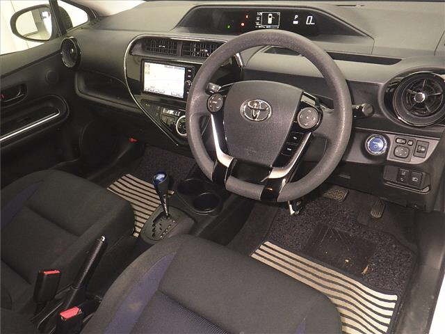 Toyota AQUA 2017 7850598-3