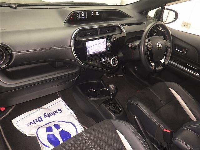Toyota AQUA 2018 7850602-4