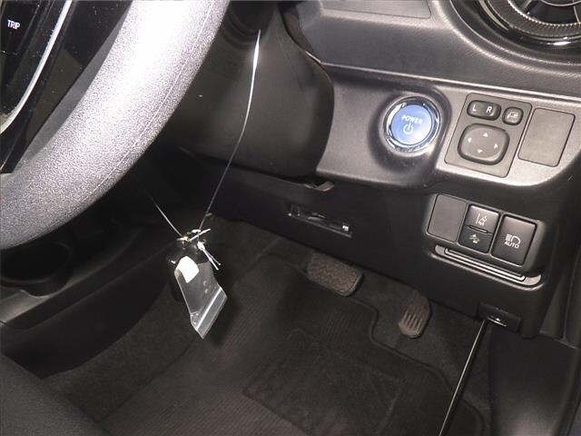 Toyota AQUA 2017 7850608-8