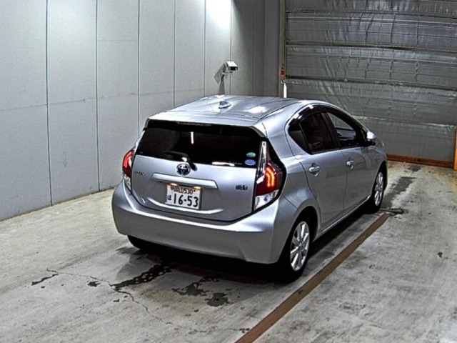 Toyota AQUA 2015 7850609-5