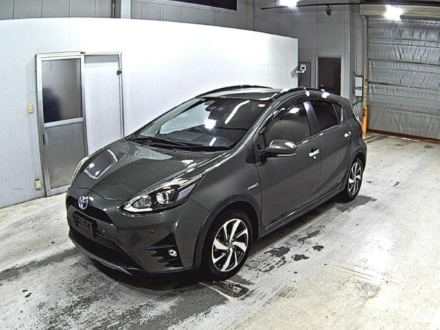 Toyota AQUA 2019 7850610-4
