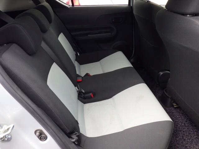 Toyota AQUA 2014 7850611-7