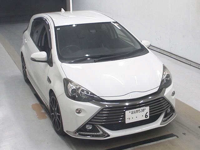 Toyota AQUA 2016 7850612-0