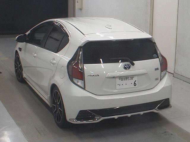 Toyota AQUA 2016 7850612-1