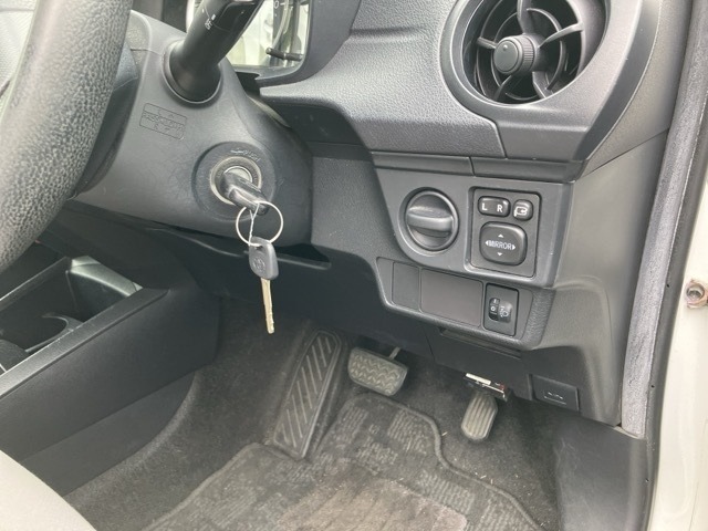 Toyota COROLLA AXIO 2016 7849791-6