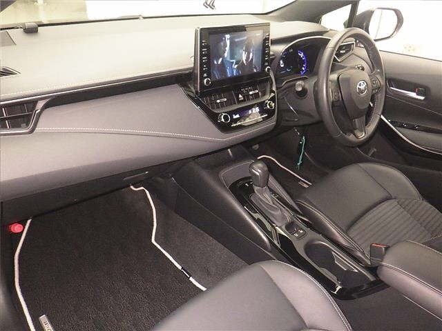 Toyota COROLLA TOURING 2020 7845339-4