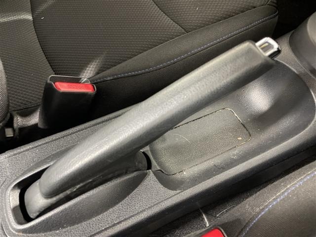 Honda CR-Z 2011 7847175-12