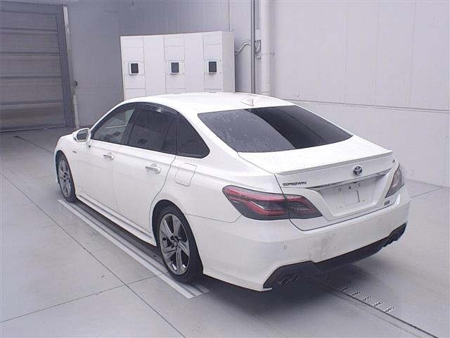 Toyota CROWN 2018 7849999-1