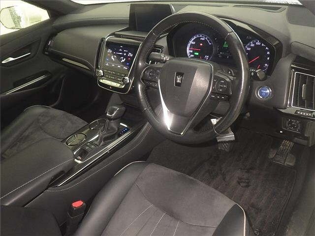 Toyota CROWN 2018 7849999-3