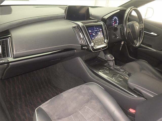 Toyota CROWN 2018 7849999-4