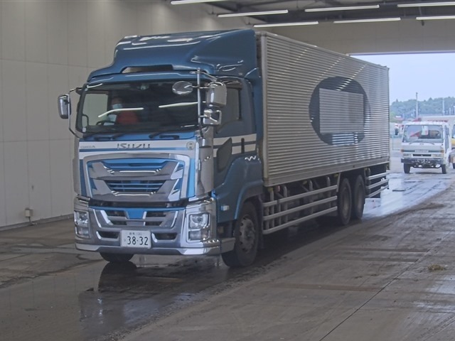 Isuzu GIGA 2018 7845724-0