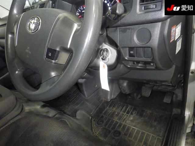 Toyota HIACE VAN 2020 7847258-5
