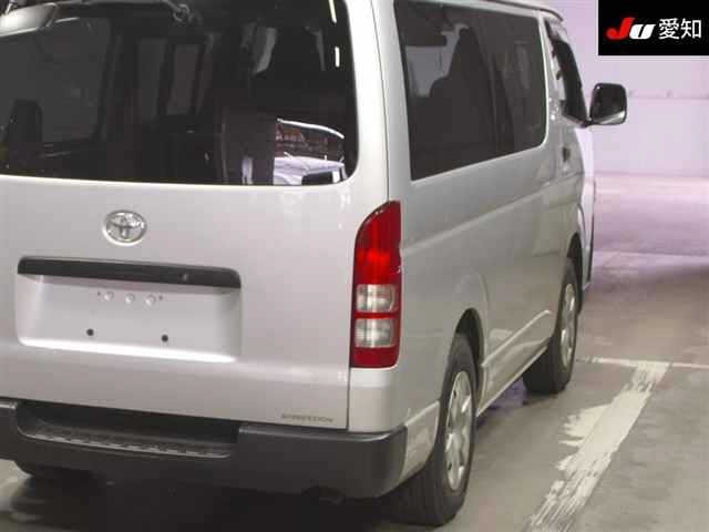 Toyota HIACE VAN 2020 7847258-8